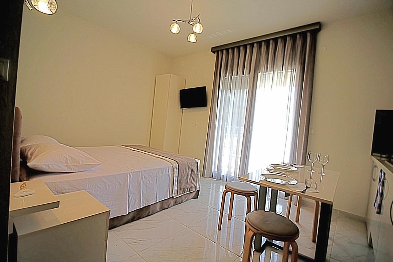Sky Rays Luxury Apartments ニキティ エクステリア 写真