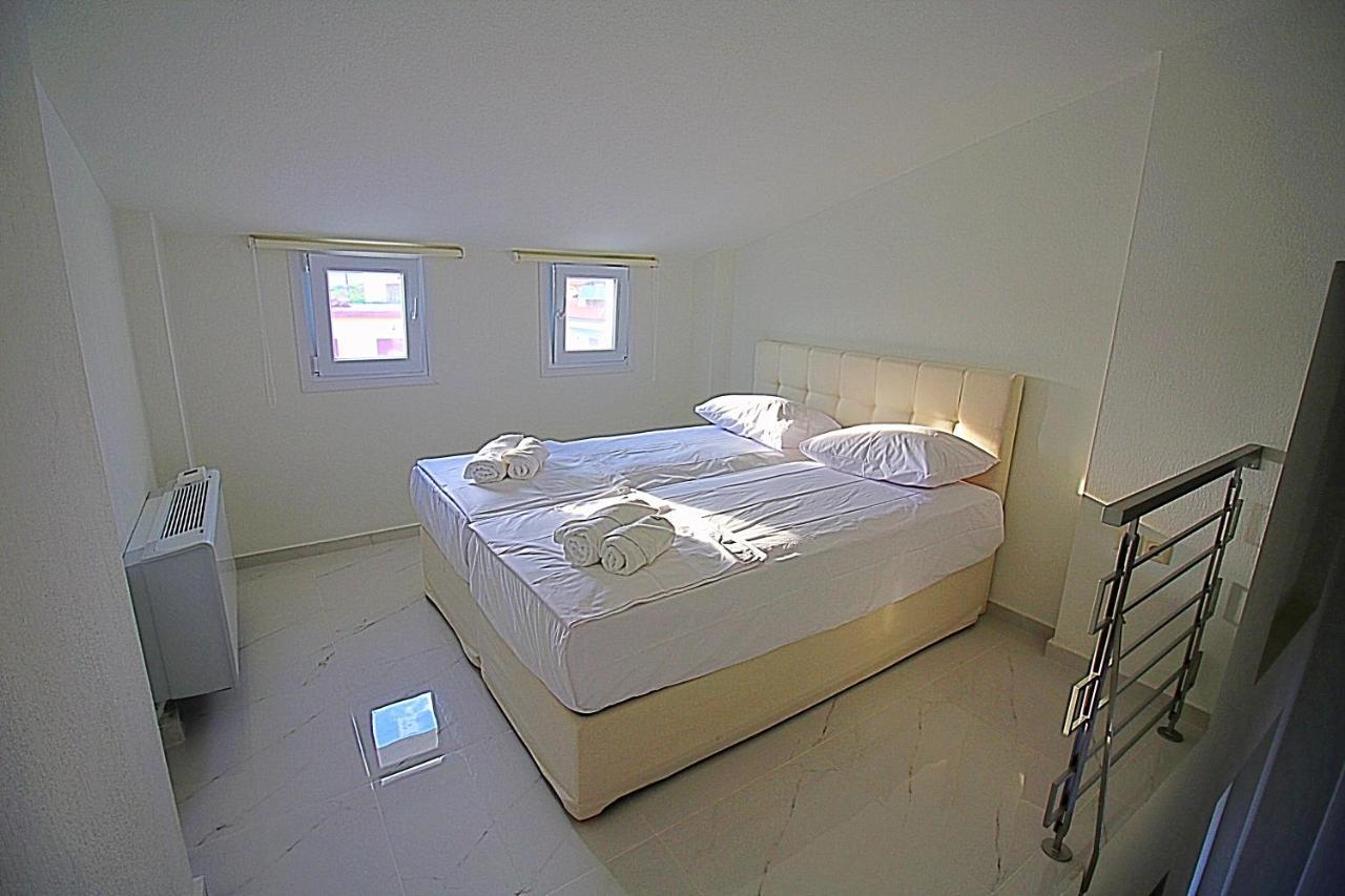 Sky Rays Luxury Apartments ニキティ エクステリア 写真