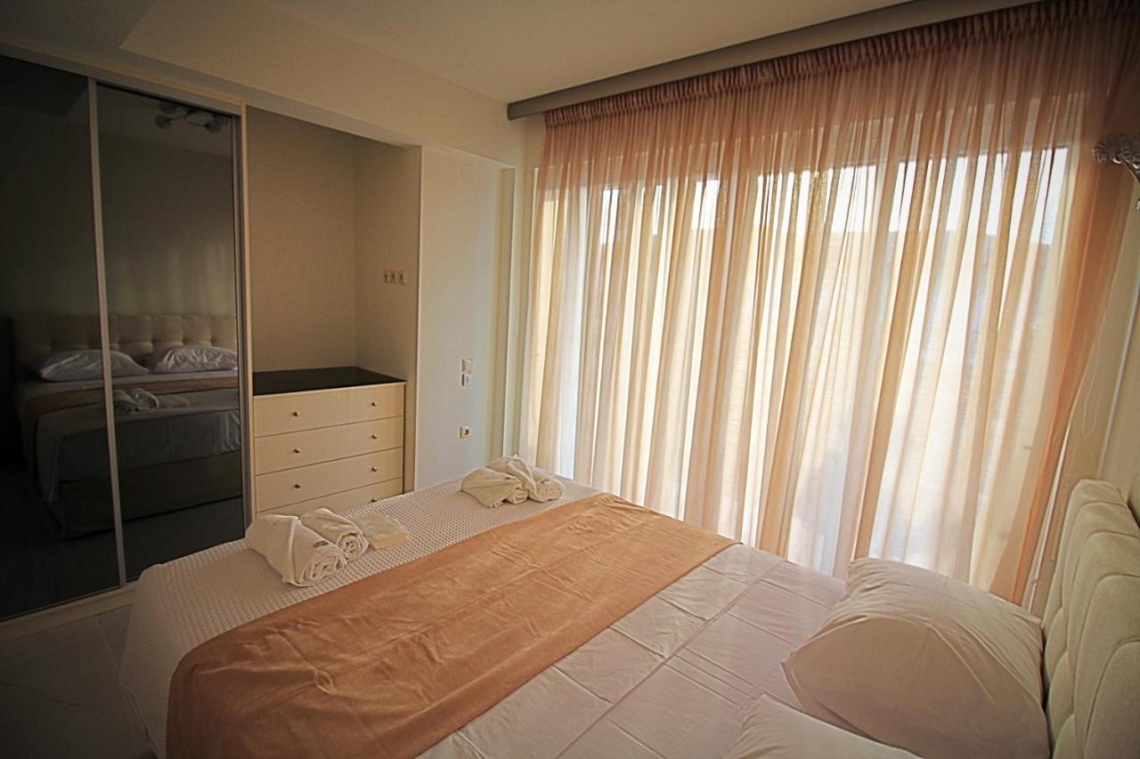 Sky Rays Luxury Apartments ニキティ エクステリア 写真